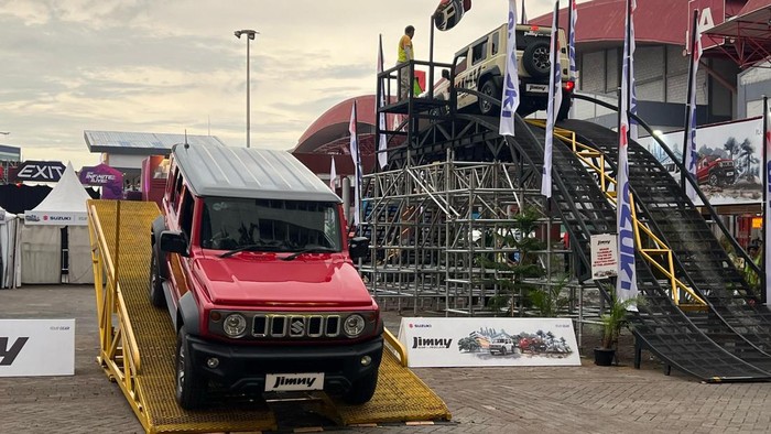 Suzuki Jimny di IIMS 2025