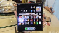 Tim detikINET berkesempatan menggenggam Huawei Mate X6 yang segera masuk Indonesia. Berikut tampilan dan spesifikasinya.