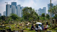 Tak terasa bulan Ramadhan tinggal menghitung hari. Salah satu tradisi yang dilakukan khususnya oleh masyarakat muslim di Indonesia menjelang Ramadhan adalah ziarah kubur.  