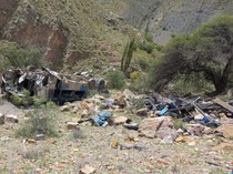 Dunia Hari Ini: Bus Terjun ke Jurang di Bolivia, 30 Orang Tewas