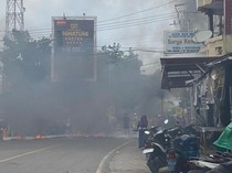 Jalan Lintas Bima-Sumbawa Diblokade, Warga Dua Desa Nyaris Bentrok