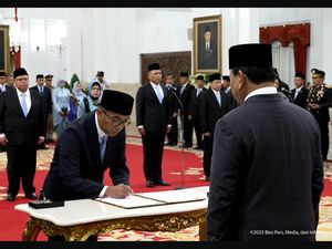 Guru Besar ITB Brian Yuliarto Resmi Dilantik Prabowo Jadi Mendiktisaintek