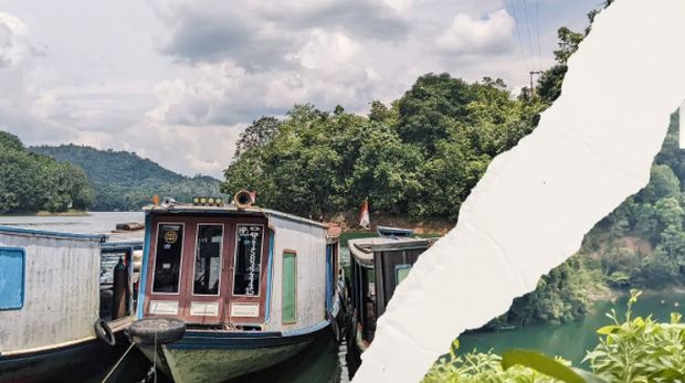 Puncak Matang Kaladan menjadi salah satu destinasi wisata andalan dari Desa Wisata Tiwingan Lama. Sebab, Puncak Matang Kaladan digadang-gadang memiliki keindahan alam yang menyerupai Raja Ampat. Makin penasaran kan detikers?