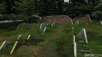 Kini tempat ini tidak lagi layak sebagai arena bermain dan olah raga.