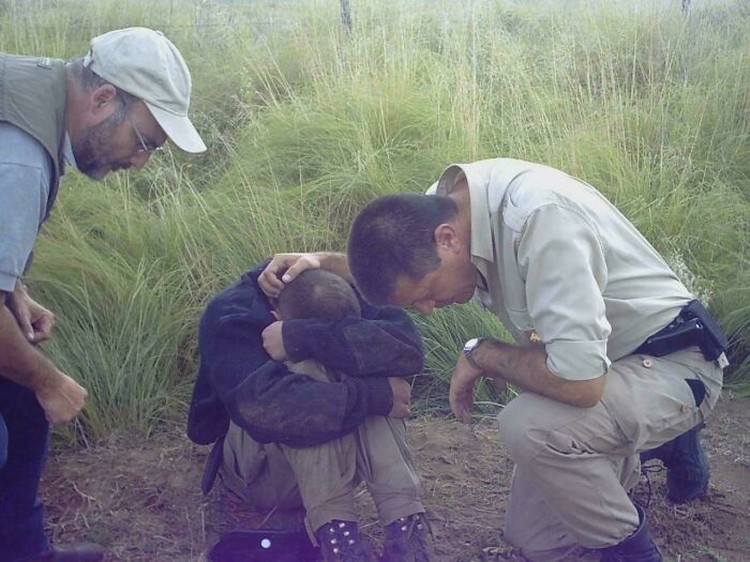 Foto Biasa Punya Cerita Mengejutkan