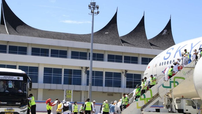 Jemaah haji Embarkasi Padang. (Humas Kanwil Kemenag Sumbar)