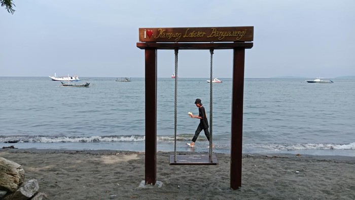 Kampung Lobster di Pantai Bangsring Banyuwangi
