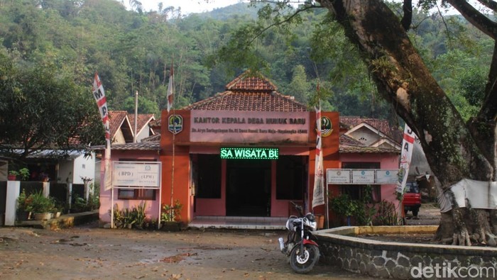 Kantor Desa Nunukbaru, Majalengka.
