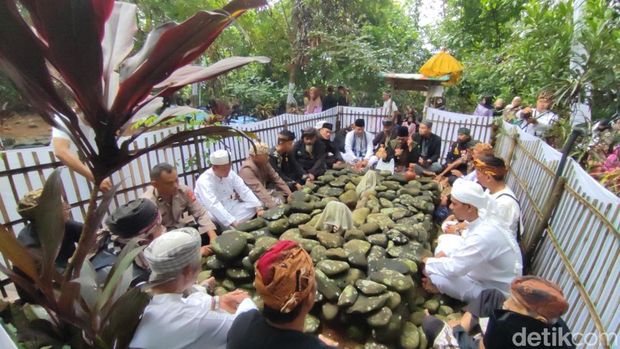 Kemeriahan dan Sukacita Tradisi Nadran di Baregbeg Ciamis menyambut Bulan Ramadan.