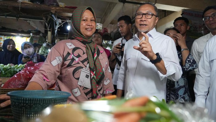 Menteri Koordinator Bidang Pangan Zulkifli Hasan (Zulhas) rapat koordinasi harga bahan pokok (Dok Istimewa)