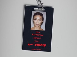 Nike Gandeng SKIMS Milik Kim Kardashian, Koleksi Perdana Rilis Akhir 2025