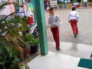 Identitas 8 Siswa SDN 7 Tebingtinggi Dirawat Usai Santap MBG Basi-Ada Ulat