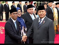 Video: Brian Yuliarto Resmi Dilantik Jadi Mendiktisaintek Gantikan Satryo
