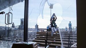 Suporter Persela Mengamuk, Stadion Tuban Sport Center Dirusak