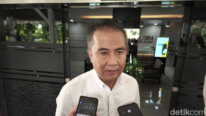 Pj Gubernur Jabar Bey Machmudin