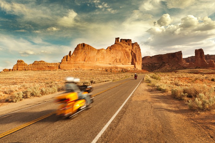 Roadtrip menggunakan motor