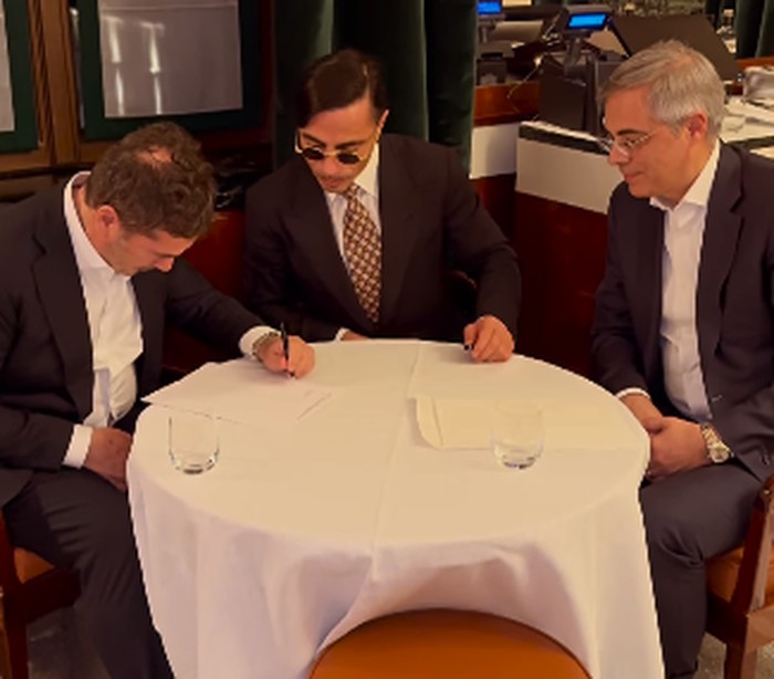 Tambah Cabang Baru, Salt Bae Akan Buka Restoran di Italia