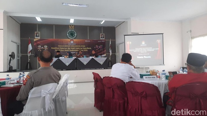 Suasana FGD evaluasi Pemilu Kepala daerah di Gedung MUI Kabupaten Tasikmalaya Rabu (19/2/25).