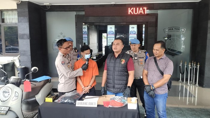 Tersangka GMM tertangkap curi rokok di toko Madura