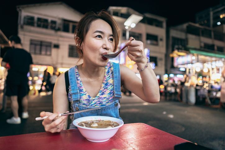 Tren Makan Sendirian Meningkat, Ternyata Ini Manfaanya