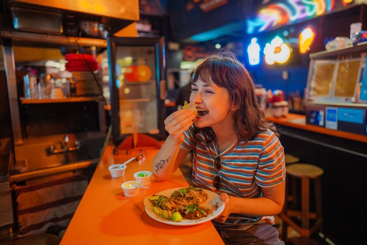Tren Makan Sendirian Meningkat, Ternyata Ini Manfaanya