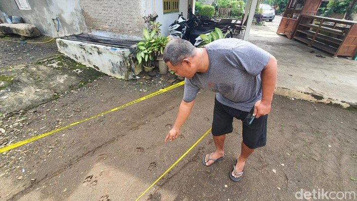 Jejak misterius yang muncul di pekarangan rumah warga Tahunan, Karangduwet, Paliyan, Gunungkidul, Rabu (19/2/2025).