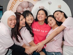 8 Foto Bridal Shower Yunita Siregar Bintang Home Sweet Loan, Ada Jin BTS