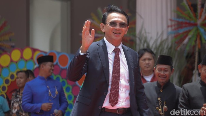 Sejumlah mantan Gubernur DKI Jakarta menghadiri acara sertijab dari Pj Gubernur Jakarta Teguh Setyabudi ke Gubernur Jakarta Pramono Anung. Sertijab digelar setelah Pramono dilantik di Istana.