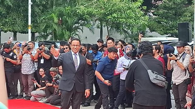 Anies Baswedan tiba di Balai Kota (Belia/detikcom)