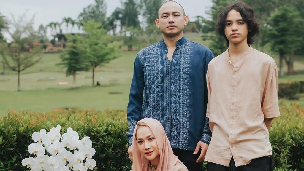 BCL dan Tiko ke Makam Ashraf, Curhat soal Noah Sudah Remaja