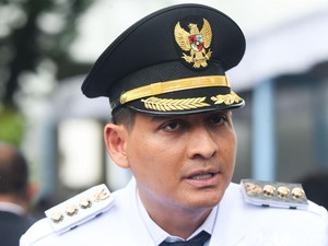 Liburan ke Jepang Tanpa Izin, Bupati Lucky Hakim Segera Dipanggil Kemendagri