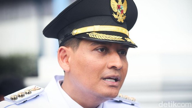 Buntut Panjang Bupati Lucky Hakim Tak Izin Liburan ke Jepang