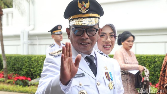 Gubernur Banten, Andra Soni, menghadiri acara pelantikan kepala dan wakil daerah di Istana Negara, Jakarta, Kamis (20/2/2025).