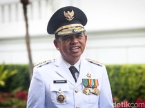 Gubernur Jabar Mau Evaluasi Wisuda TK-SMP dan Kembalikan Buku Fisik