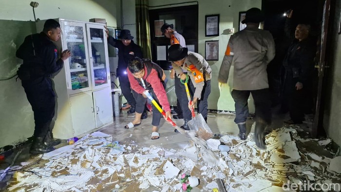 hujan angin sidoarjo