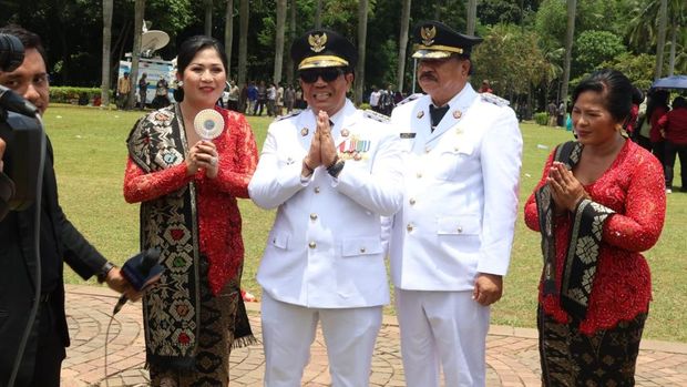 I Komang Gede Sanjaya dan I Made Dirga resmi menjabat sebagai Bupati dan Wakil Bupati Tabanan periode 2025-2030. (Foto: Dok. Istimewa)