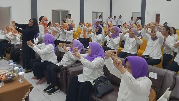 Istri Mensos Saefullah, Fatma di Sentra Kreasi Atensi Balai Mulya Jaya, Jakarta Timur