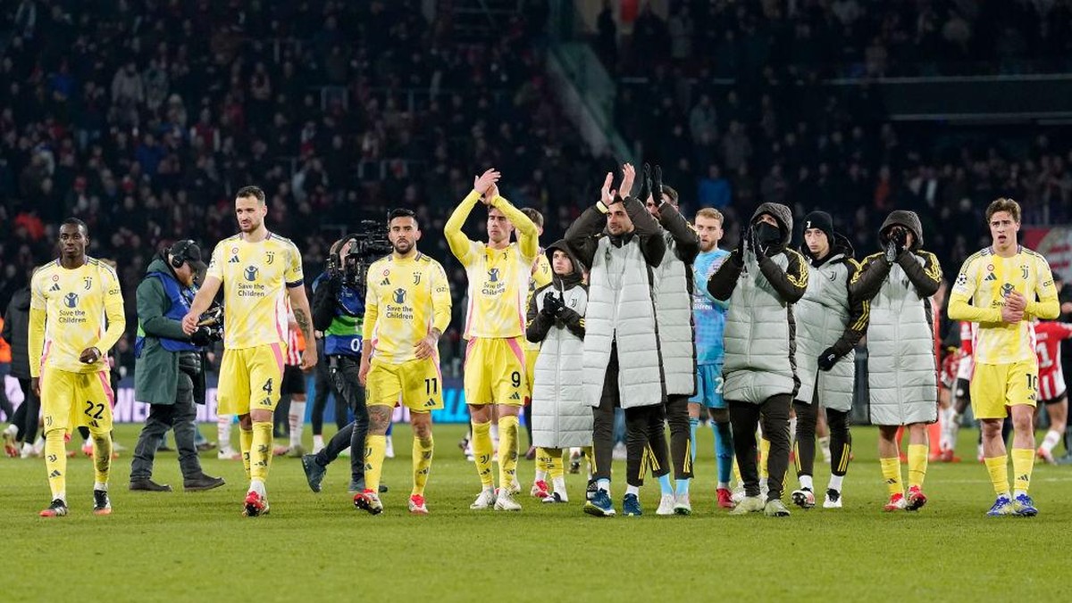 Juventus angkat koper dari Liga Champions usai disingkirkan PSV Eindhoven. Foto: Getty Images/Soccrates Images