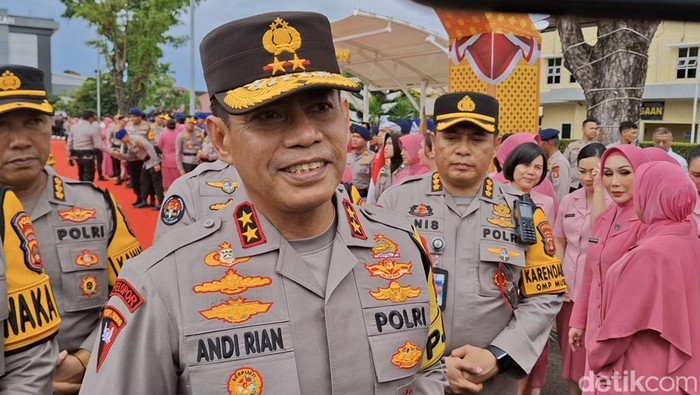 Kapolda Sumsel Irjen Andi Rian R Djajadi