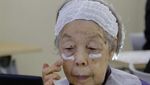 Gaya Nenek-nenek di Jepang Ikut Kelas Kecantikan