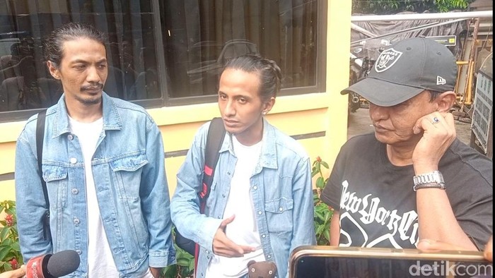 keluarga Vadel Badjideh keluarga Vadel Badjideh saat ditemui di kawasan Jakarta.