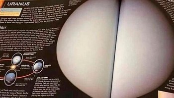 Desain ini sudah pasti lolos editing. Tapi tak ada yang menyangka hasil akhirnya bakal jadi begini. Foto: designfailures via Bored Panda