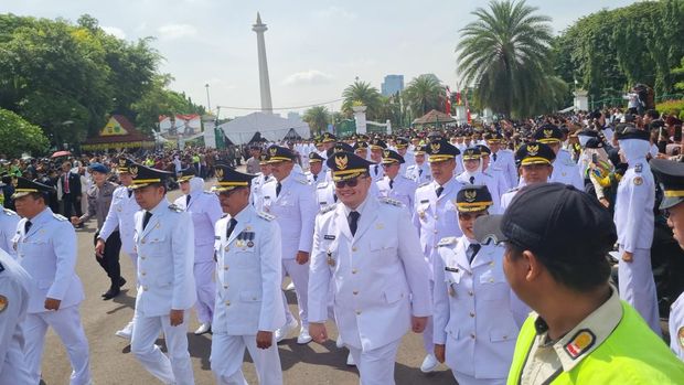 Kirab kepala daerah dari Monas ke Istana jelang pelantikan (Taufiq/detikcom)