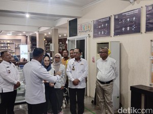 Catatan Komisi XIII Agar Kasus WNA Nakal Bisa Ditekan