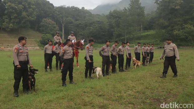 Kuda Turangga dan K-9 Ditsamapta Polda Jabar.