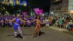 Lenggak-lenggok Penari Meriahkan Karnaval di Uruguay