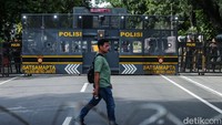 Sebanyak 588 personel gabungan diterjunkan untuk mengamankan jalannya aksi.