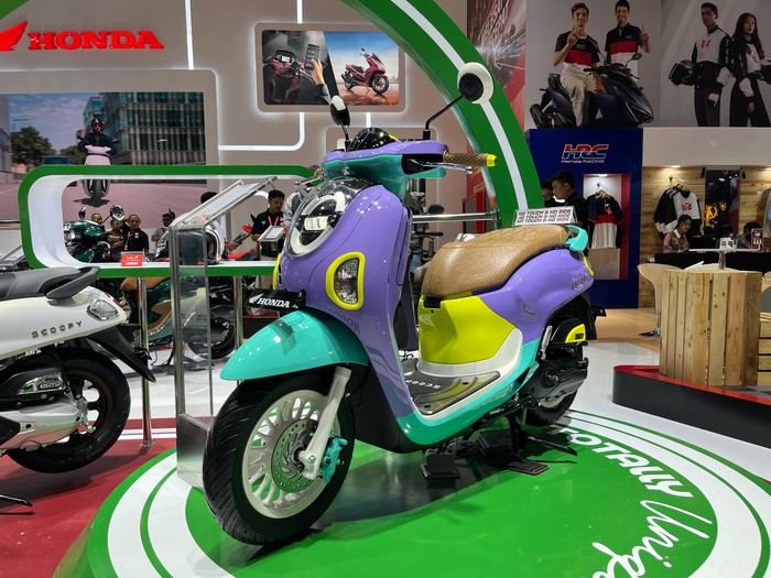 Modifikasi New Honda Scoopy bergaya Stylish