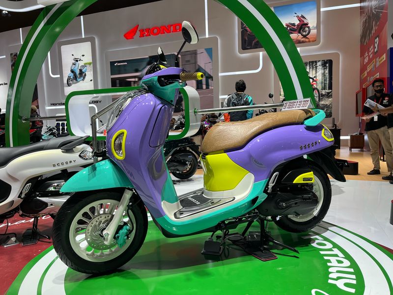 Modifikasi New Honda Scoopy bergaya Stylish