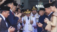 Pramono-Rano berdoa bersama jelang sertijab.